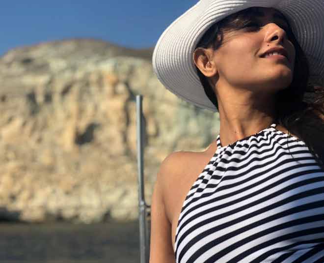 anita hassanandani romantic photos 