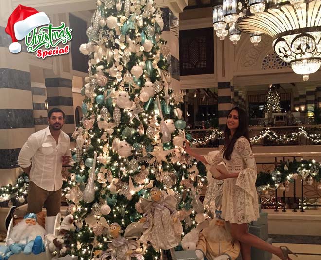 जॉन अब्राहिम क्रिसमस पार्टी bollywood stars christmas celebration john priya