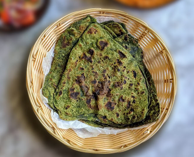 easy homemade palak paratha recipe inside