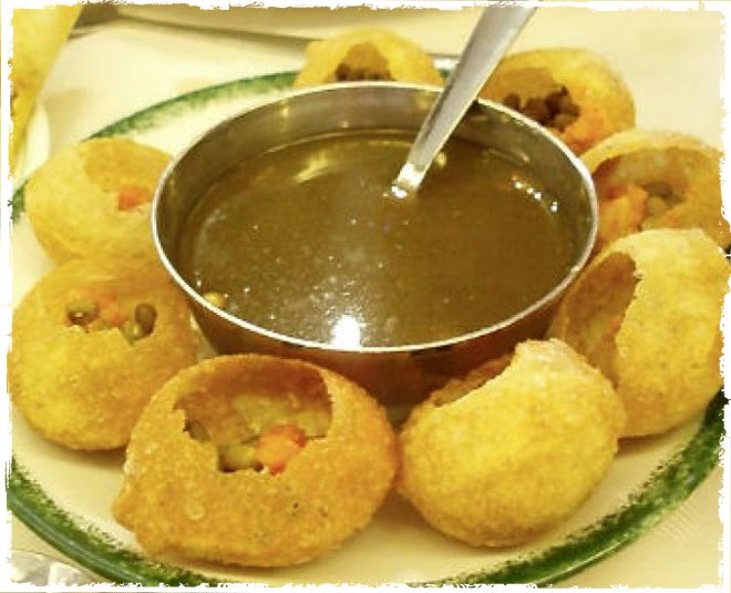 kolkata best puchka places mouthwatering tasty golgappas inside
