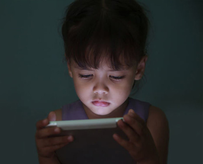 smartphone and kids card ()