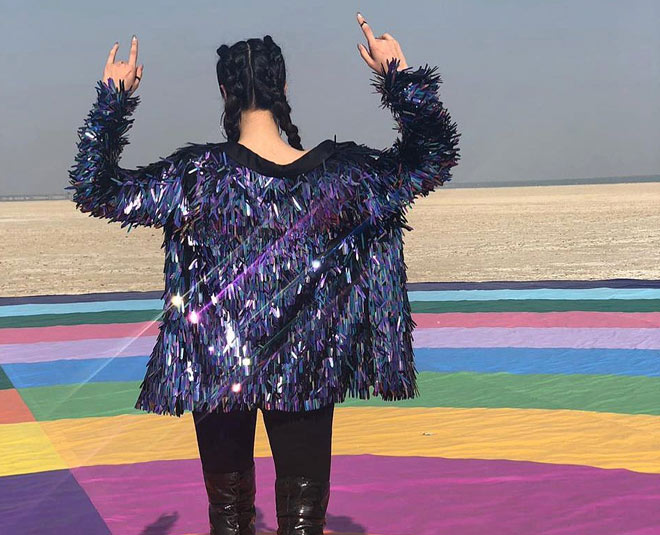 warina hussain love for shiny outfit