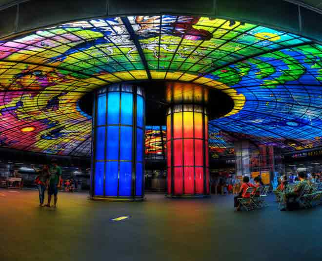 ताइवान के काऊशुंग का फॉर्मोसा बुलेवार्ड स्टेशन most beautiful metrostation in world ()