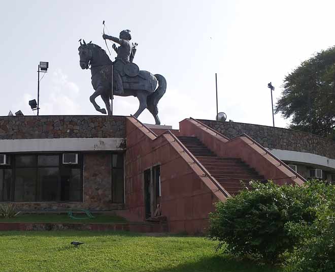 Know About Seven Cities Inside Delhi  ()