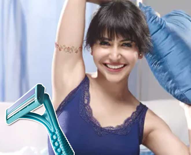 रेज़र और ट्वीज़र्स These Makeup Products Should Never Share With Others inside
