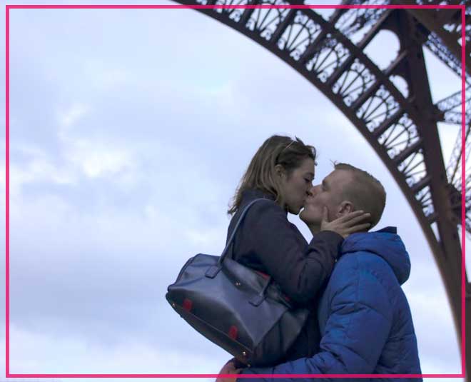 Valentine day traditions all around the world france