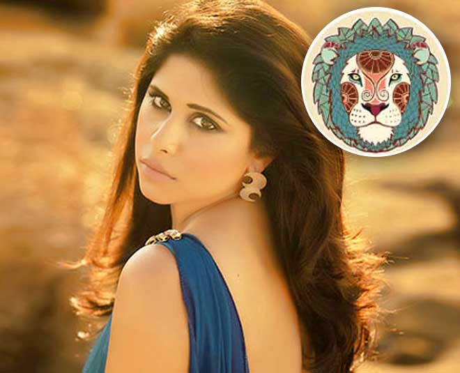 Zodiac sing women risk taker ()