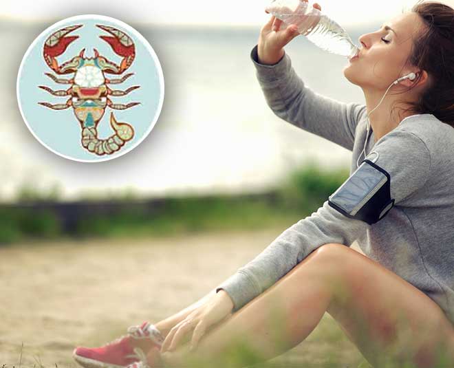 Zodiac sing women risk taker ()