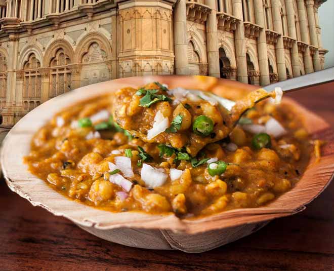 agra famous food items inside 