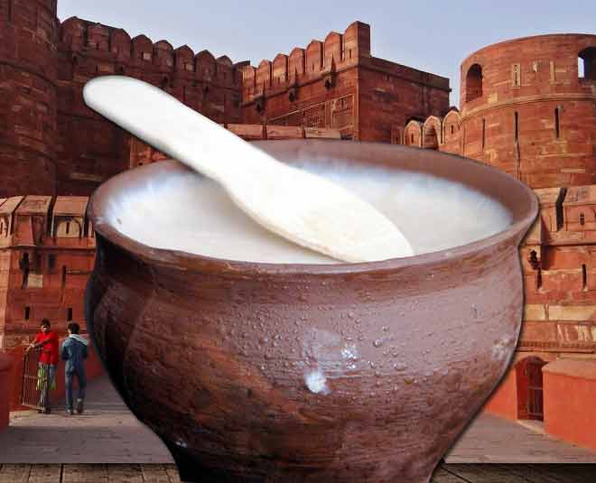 agra famous food items inside 