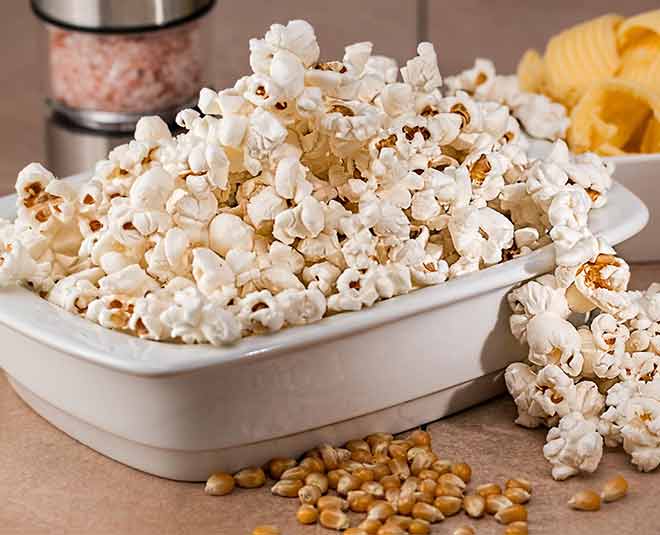 Benefits of Popcorn For Skin Digestive System Weight Loss in Hindi