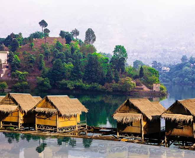 this north indian city have floting huts like goa  ()