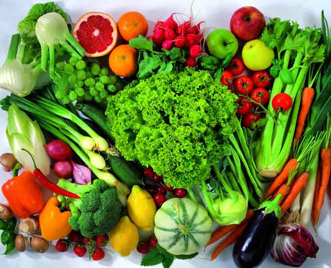 सफेद दांतो के लिये balanced diet है जरूरी tips to get white teeth article edited inside