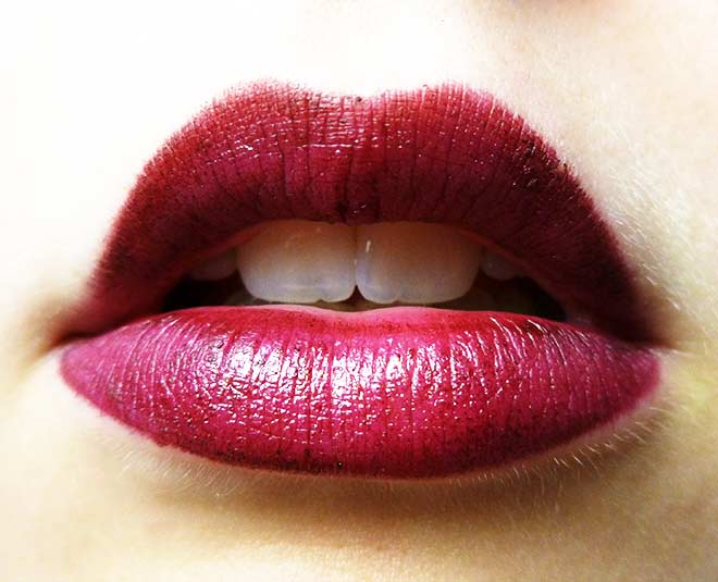 bachelorette party look red lips