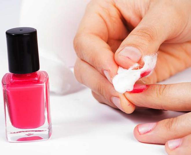 अच्छे नेल पॉलिश और रिमूवर्स का इस्तेमाल करें easy home remedies for brittle nails beauty inside