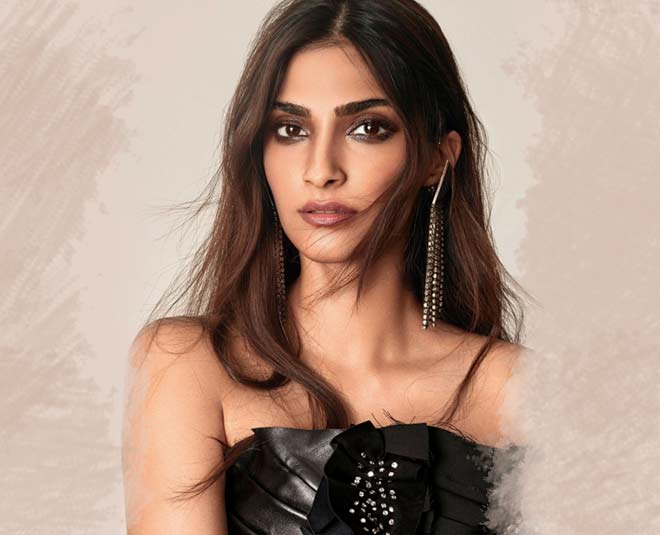 padman actress sonam kapooro n gender biasness inside 