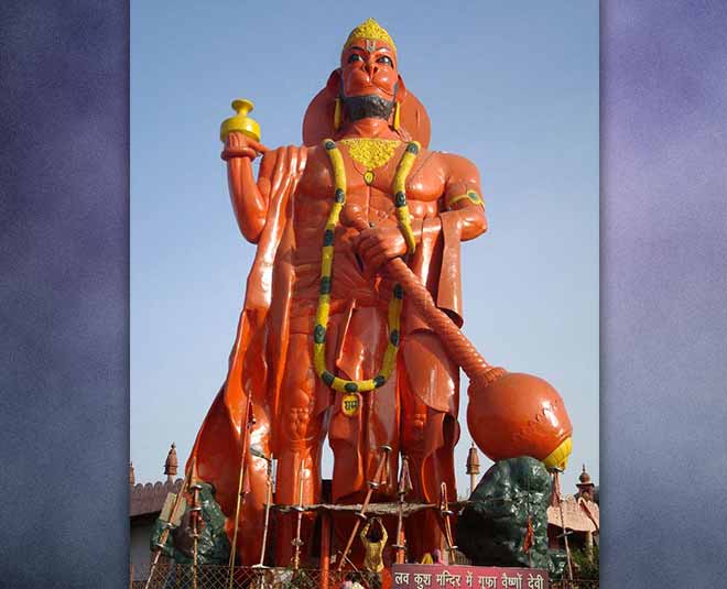 statues of Lord Hanuman inside 