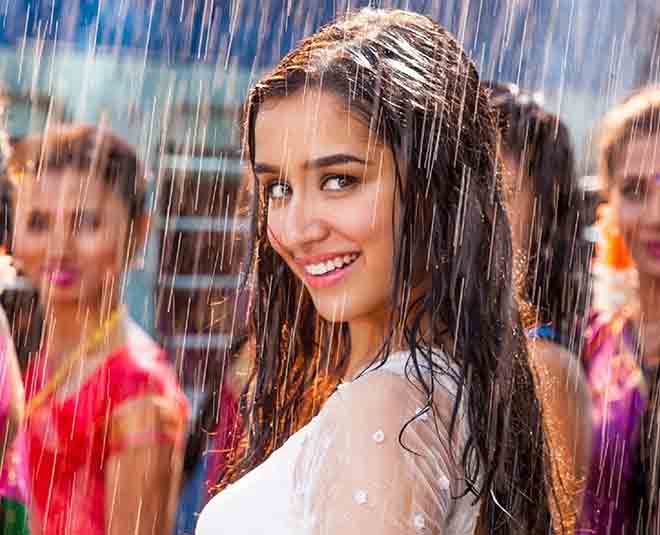 Bollywood actresses rain dance health benefits 