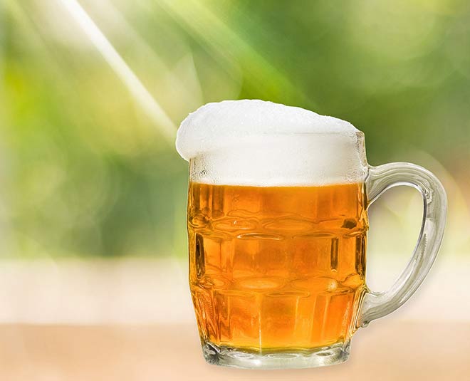 Frizzy hair problem in monsoon try these tips 