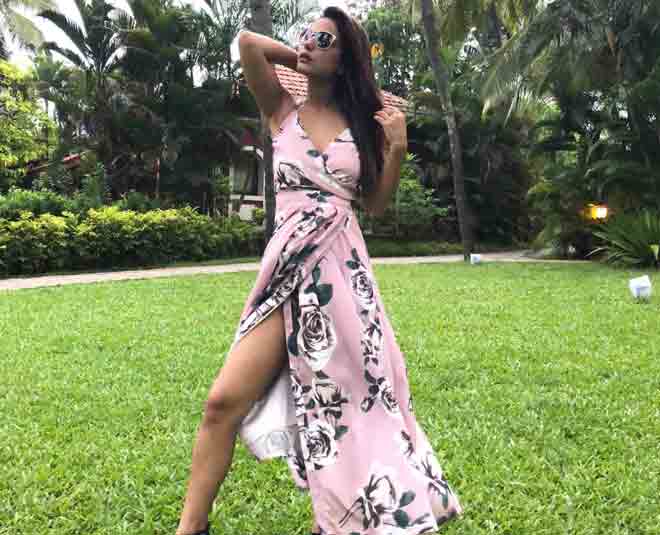 हिना खान ने ये कहा HINA KHAN TROLLED inside