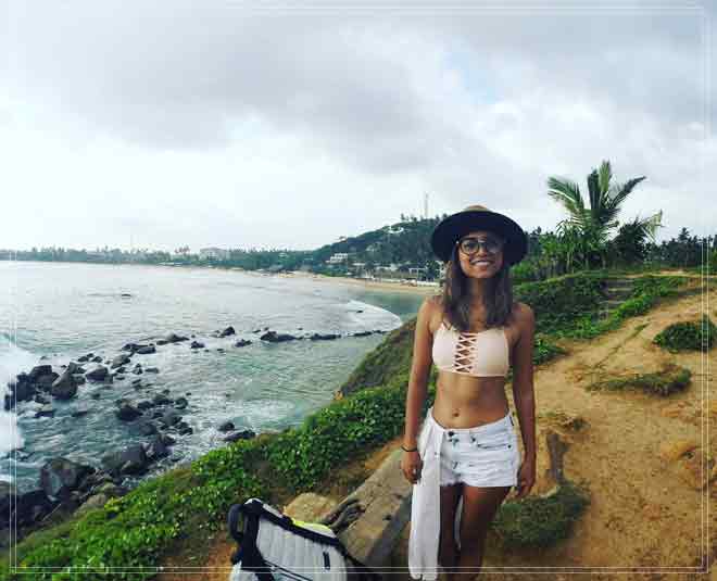 SEMENTHA LOVES BEACHES inside 