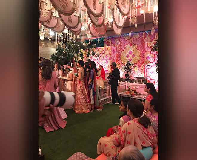 food serve in flying style in akas shloka engagement party inside