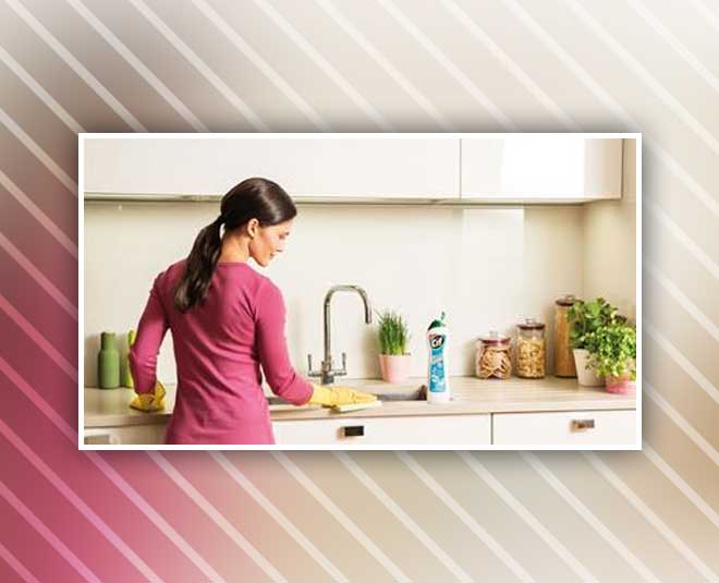 home cleaning inside 