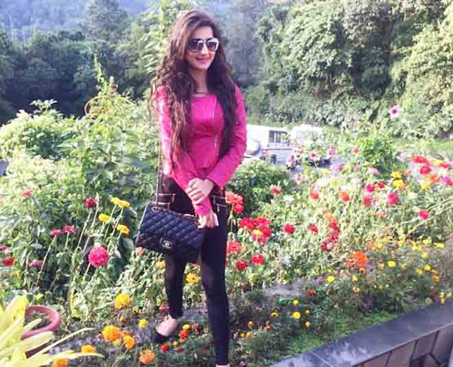 lavey sasan love to travel inside