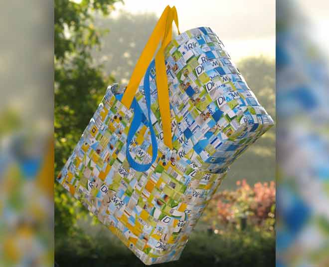 मानसून की जरुरी चीज़ें monsoon staples plastic bags