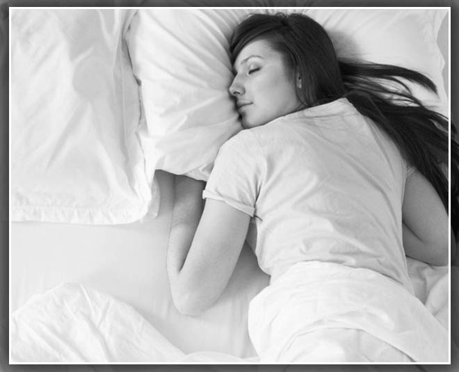 sleeping-on-stomach-bad-for-women-health-breast-pain-headache