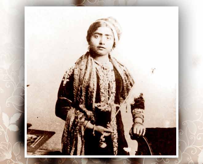 gauhar  jaan legendary singer 