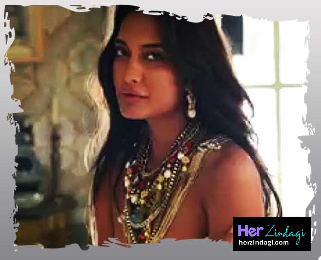 लिसा हेडन का रिस्की फैशन lisa haydon tube dress