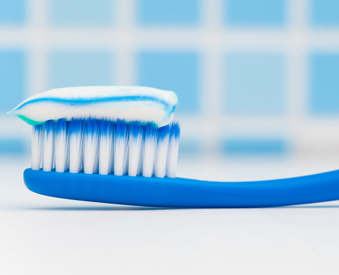 toothpaste lemon health inside