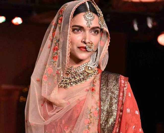 After marriage deepika padukone will leave bollywood industry  ()