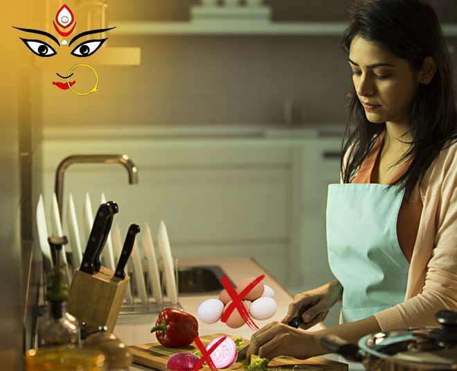 इन नवरात्रों में ये 5 चीजें कर दें अपनी किचन से बाहर 