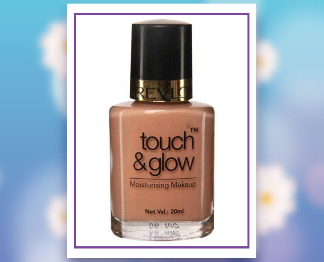 Revlon Touch and Glow Moisturising Makeup, Natural Mist beauty product in