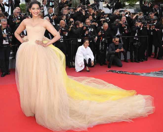 Cannes film festival  SonamKapoor second red carpet look  ()