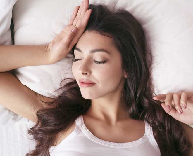 Sauna bath take care of your beauty and health together ()