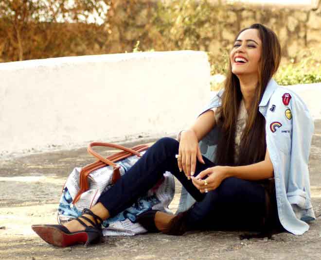 aasiya Kazi treats her workout like more of a lifestyle ()