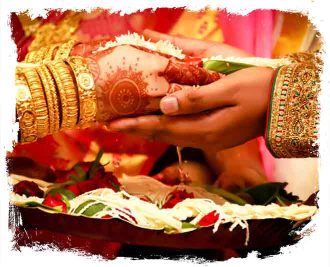 late marriage relationship inside  ()