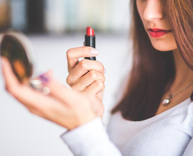 perfect lipstick beauty tips