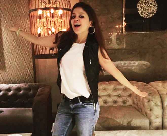 sakshi dhoni fitness inside