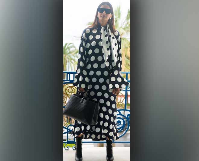 sonam kapoor cannes film festival  first look