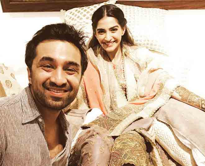 sonamkapoorkimehendi slmankhan song