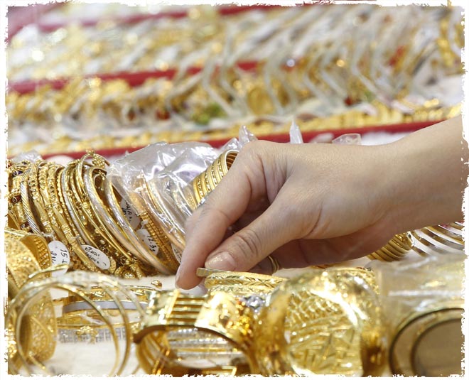 Dhanteras  gold shopping from famous countries 