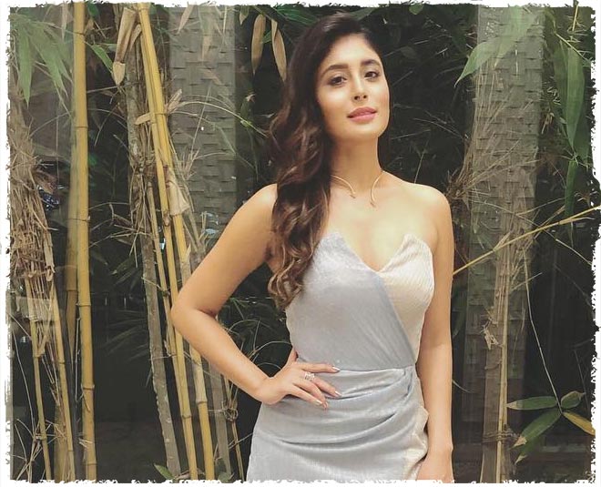 kritika kamra sharing the  benefits of yoga 