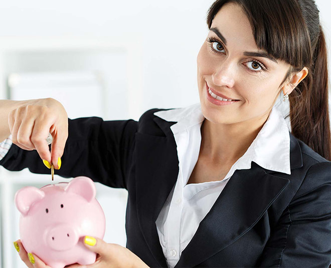 Women right age to invest money when and where 