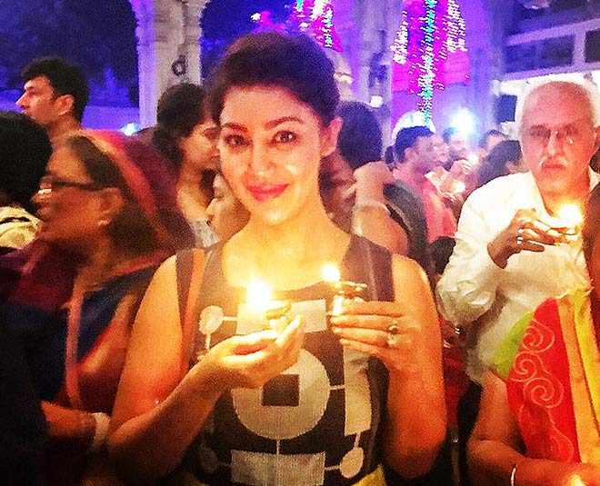 debina bonnerjee durga puja inside