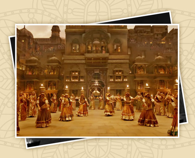 durga puja pandal bollywood  movies 