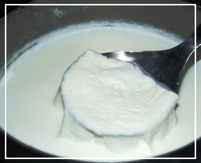 In this way, you can make more thick cream in milk than bread doodh me